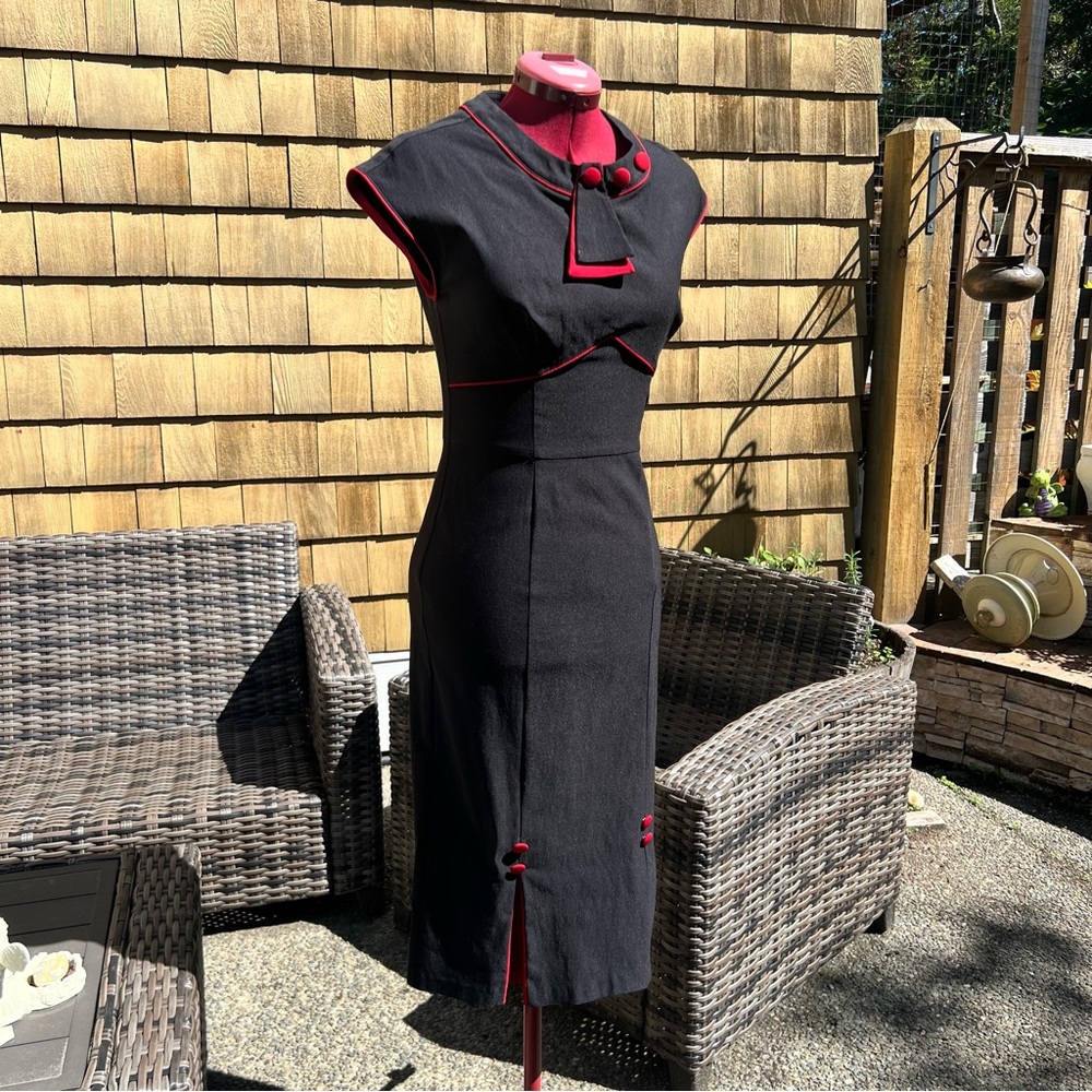 Stop Staring! Wiggle Dress XL